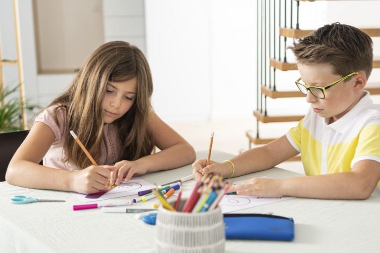 Fiches d’activités enfants à télécharger spécial Noël