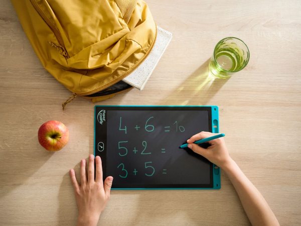 Tablette Dessin LCD Magical Tablet XL Maped - Écran Grand Format, 3 Couleurs, Réutilisable - Dès 4 Ans